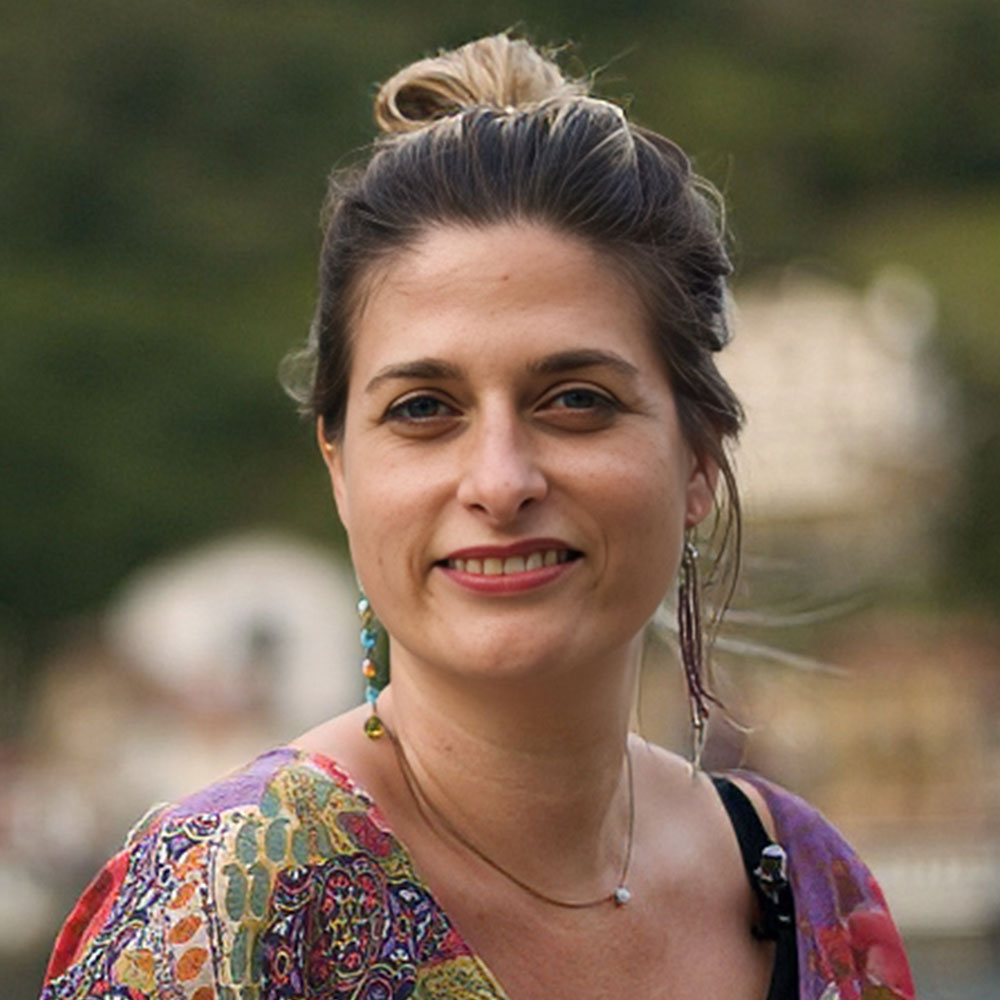 Dr. Maitane Arnoso Dr. Maitane Arnoso
